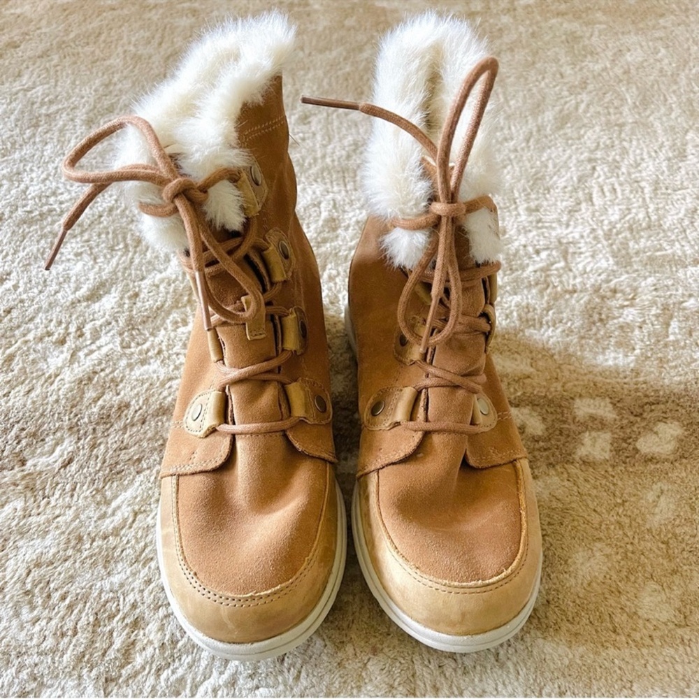 Sorel Explorer Joan Winter Boot Suede, Faux Fur, Fleece Lined Tan Size 9 - Picture 5 of 12